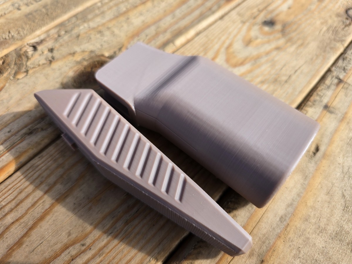 MDT ORYX Chassis 0 Degree Gri p and MLOK Bag Rider Brown Smooth