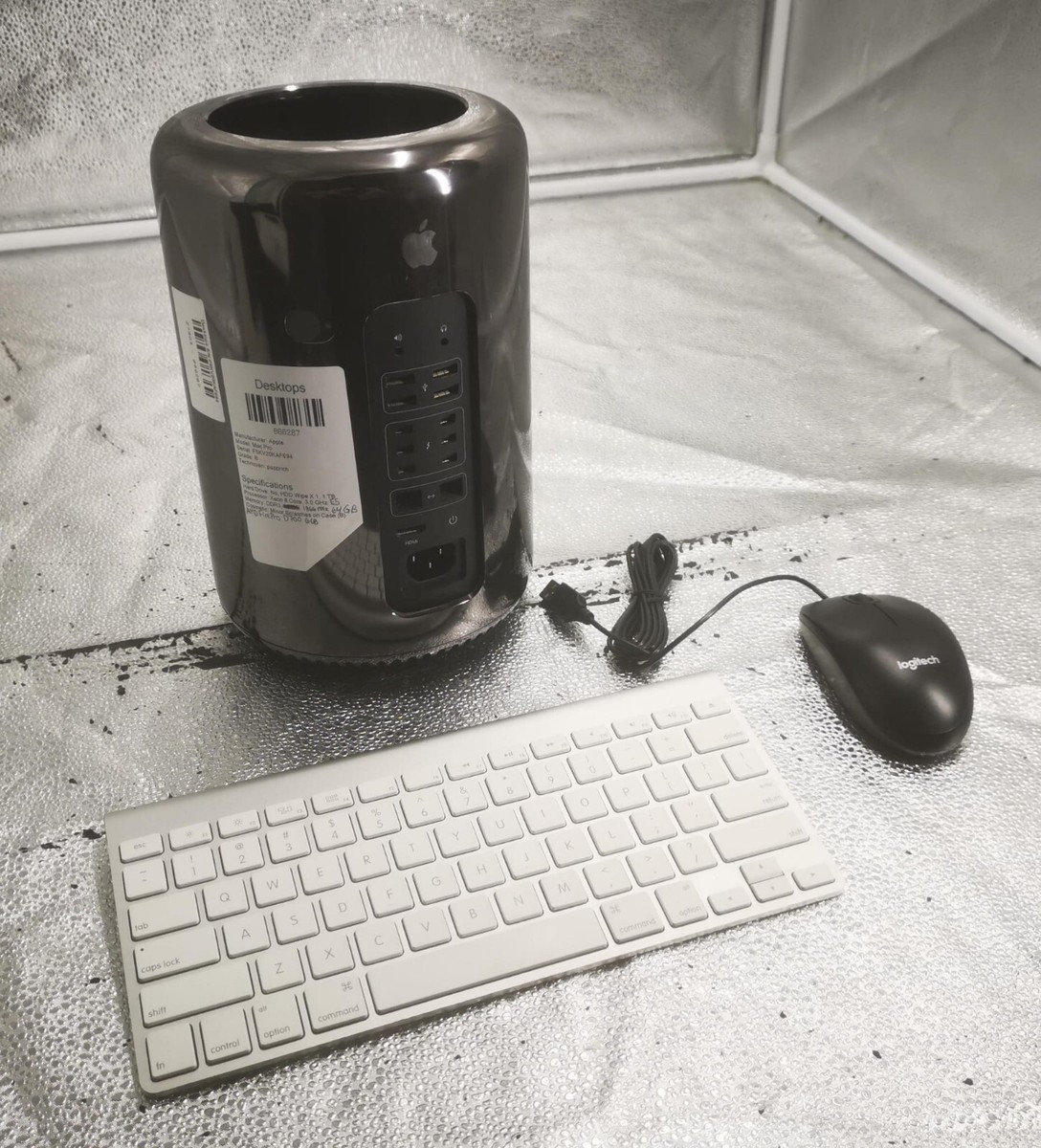 Apple Mac Pro Late 2013 3GHz 8-Core Intel Xeon E5 64GB RAM 1TB SSD