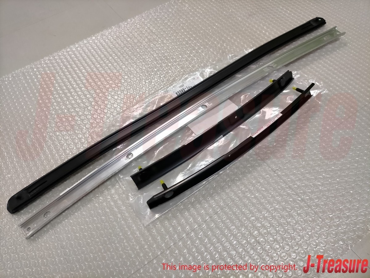 TOYOTA SUPRA JZA80 Genuine Front Bumper Retainer Upper Center