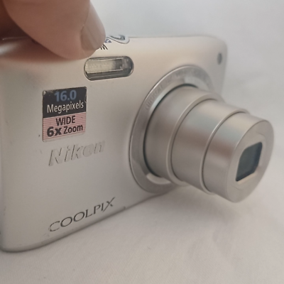 Nikon CoolPix S2700 Digital Camera 6X Wide Optical Zoom Tested and