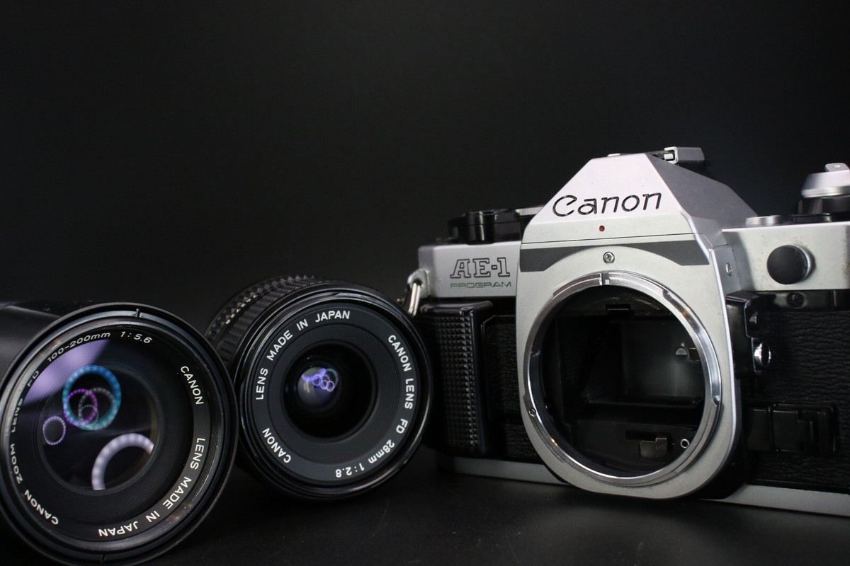 Canon AE-1 Program N FD 28mm f2.8 + 100-200mm f5.6 Lens [Near MINT