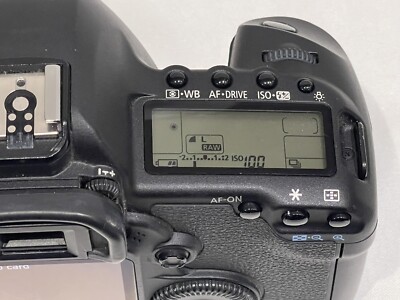 Canon EOS 5D Mark II Camera Body w/ box and all accessories - lens