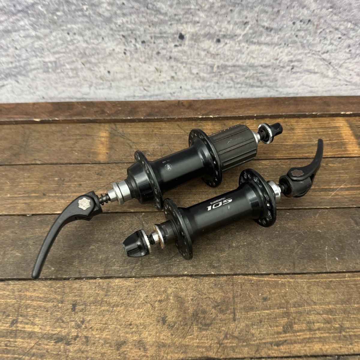 Shimano 105 5800 Hub Set Front Rear 32H QR 11-Speed Road HB-5800