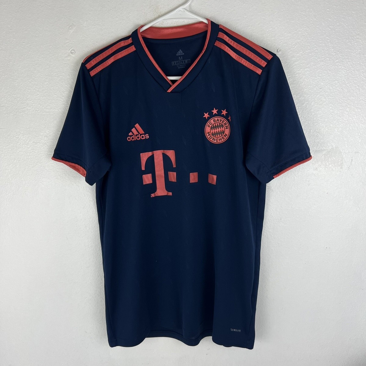 FC Bayern Munich 2019/20 third Size Medium Adidas shirt jersey