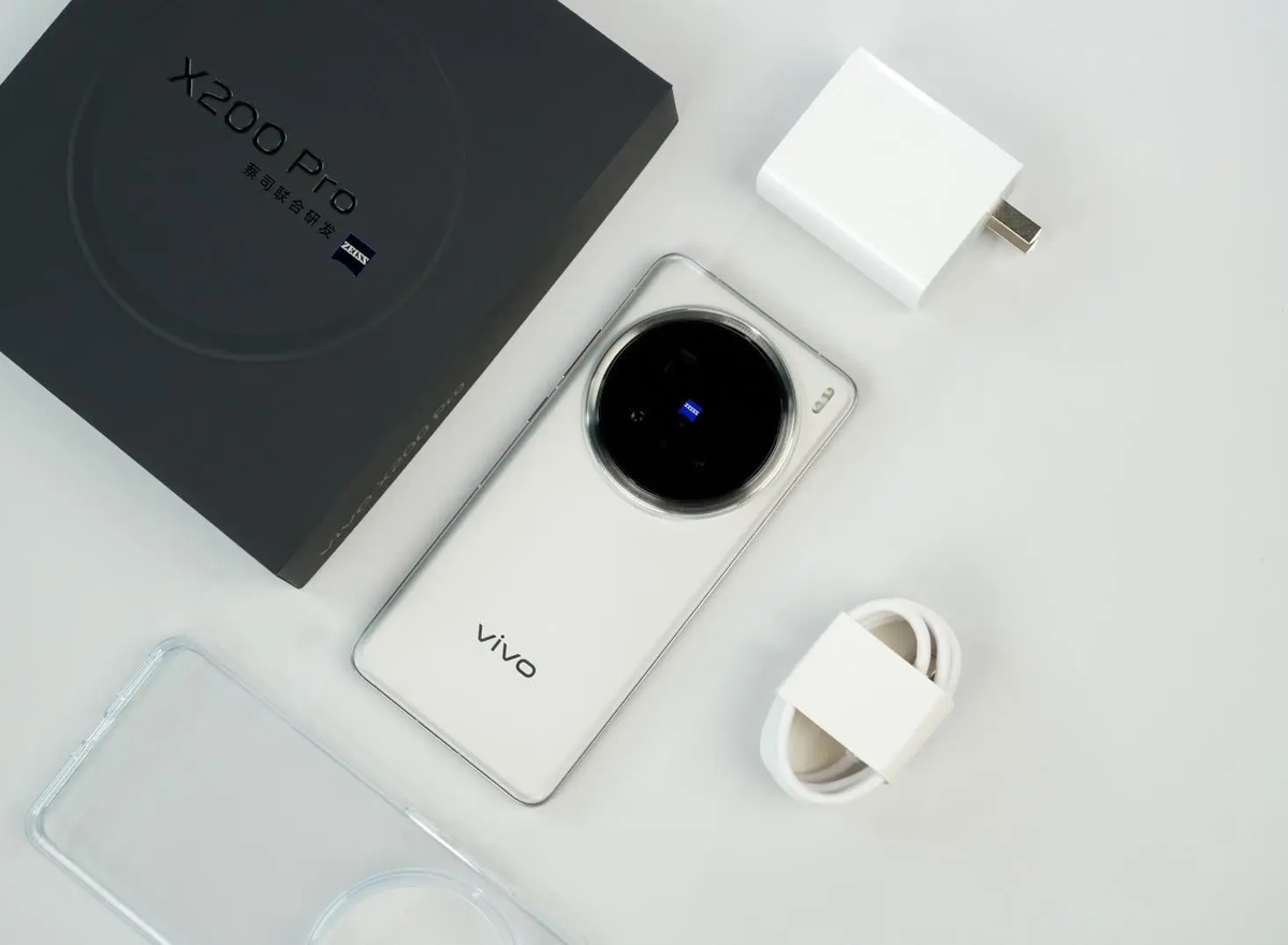 Vivo X200 Pro Dimensity 9400, 16GB+512GB/1TB Zeiss 200MP Camera