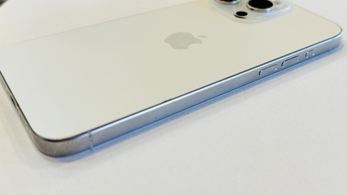 iPhone 15 Pro MAX Silver White Back Housing With Small Part