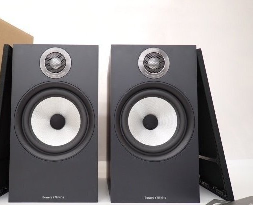Bowers & Wilkins 606 S2 Anniversary Edition Bookshelf Speakers