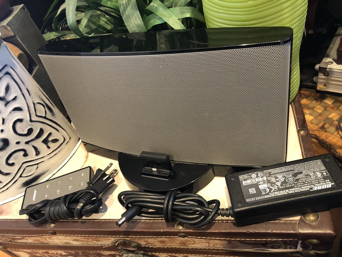 Bose SoundDock Series III System w/Lightning Dock Bose Sound