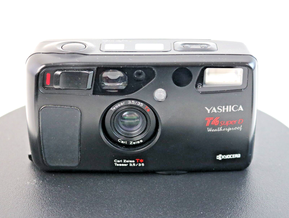 Top MINT 】 Yashica T4 Super D Black Point & Shoot 35mm Film