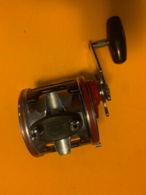 VINTAGE PENN SPECIAL SENATOR 113HL 4/0 FISHING REEL WITH THE