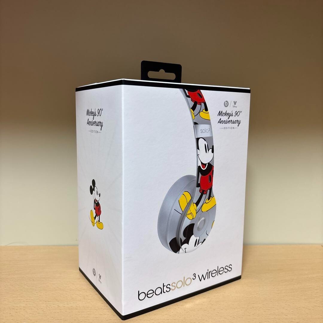 Disney Beats Solo3 Mickey Mouse Wireless Headphone 90th