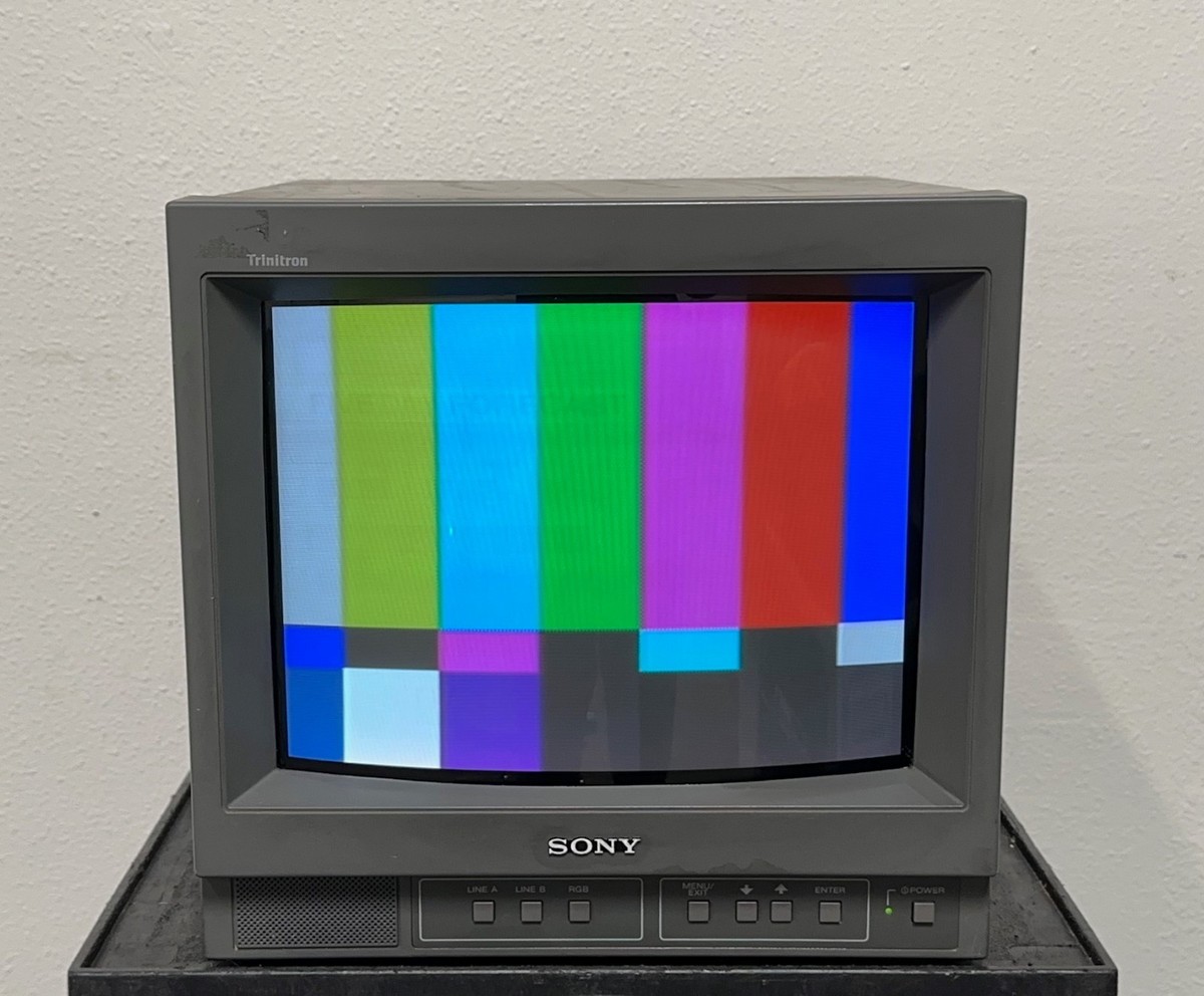 Vintage Sony PVM-14N6U 13