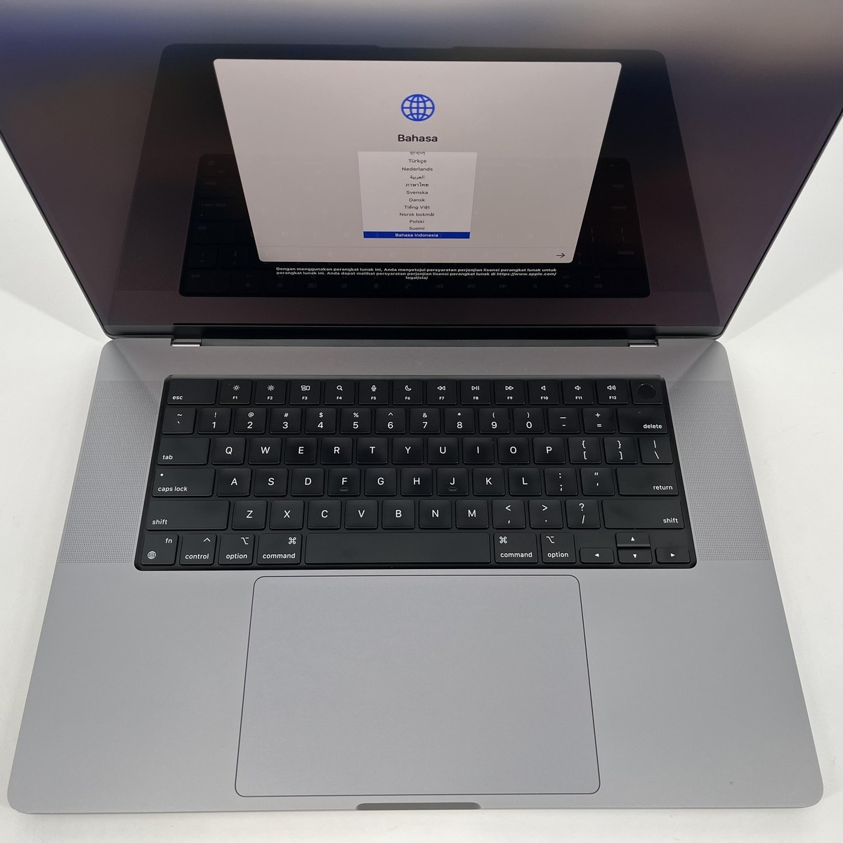 MacBook Pro 16 2021 M1 Max 10-Core CPU 32-Core 32GB 1TB Space Gray