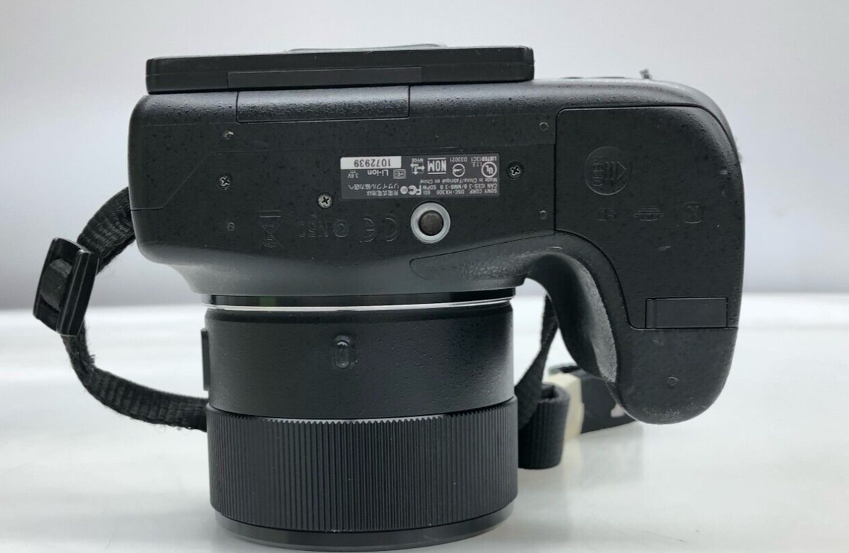 Sony Cyber-shot DSC-HX300 20.4MP Digital Camera - Black W/Battery