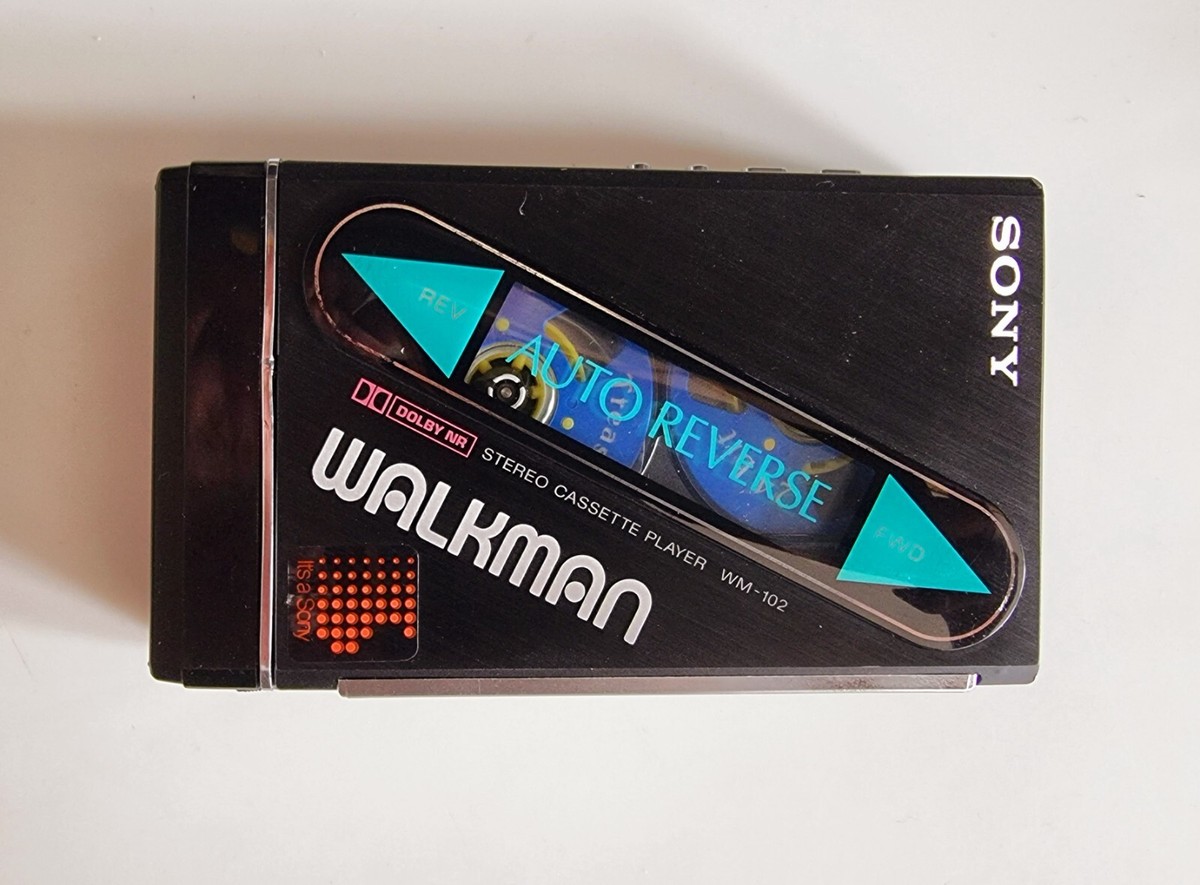 Sony Walkman WM-102 Auto Reverse Cassette Player Fully Working