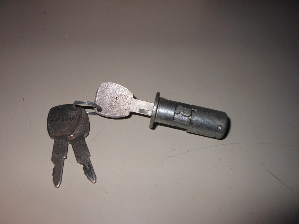 Kawasaki OEM Steering Lock Key w/ Factory Cut Key Set #116 | eBay