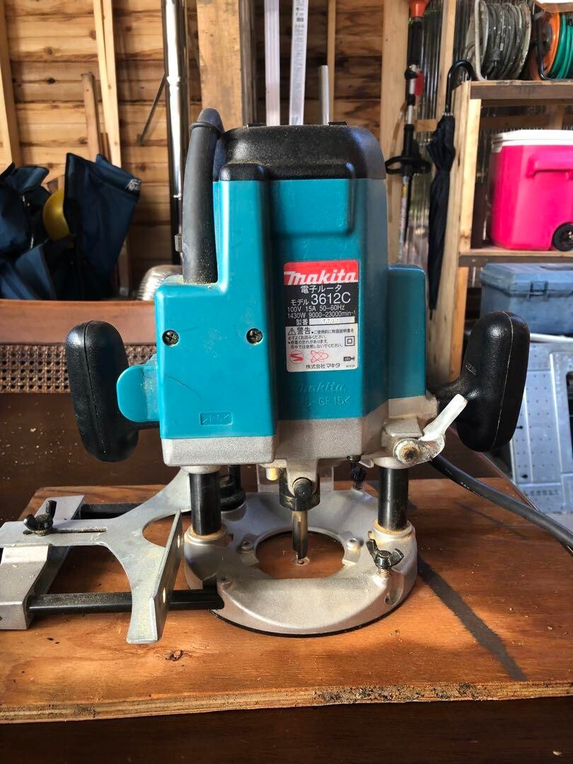 MAKITA 3612C PLUNGE ROUTER 3-1/4 H.P. 115 VOLT 9000-23000 RPM NICE