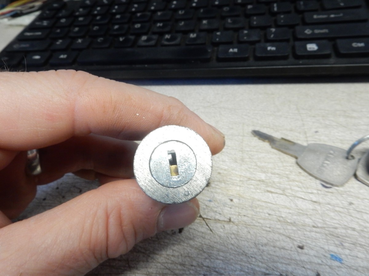 Kawasaki OEM Steering Lock Key w/ Factory Cut Key Set #116 | eBay