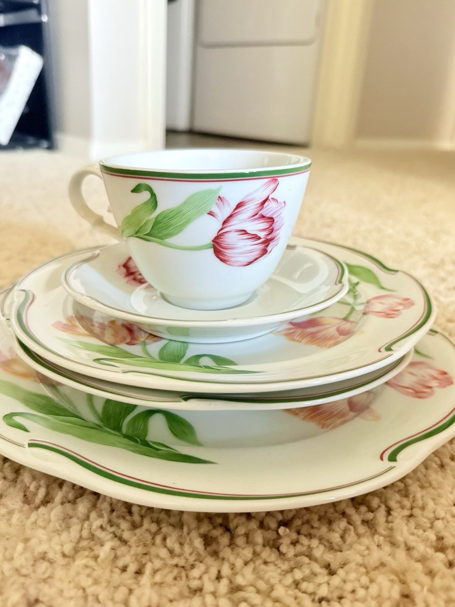 Christian Dior Provence Collection Normandie Dinnerware Set Tulip