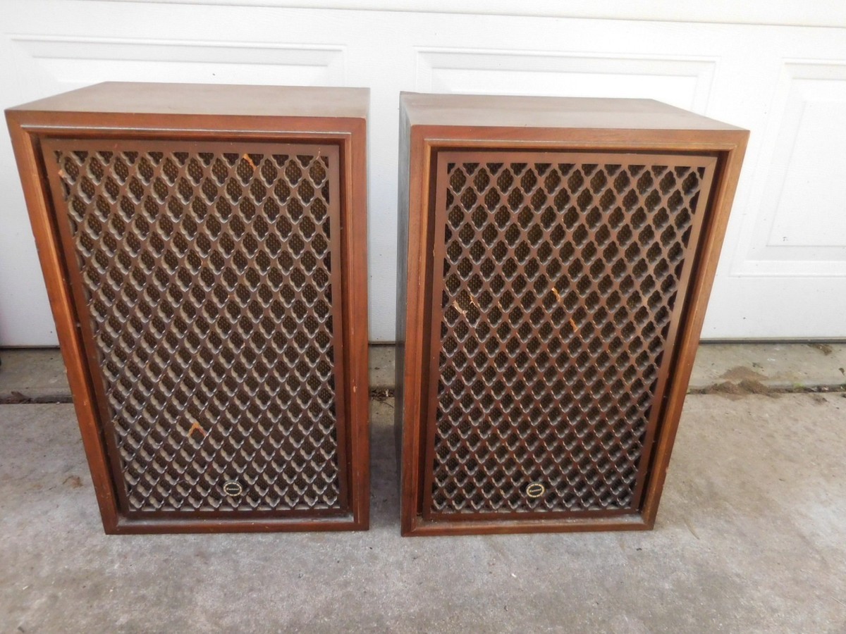 Vintage Sansui SP-50 25W 2-Way Bookshelf Stereo Speakers Wood w