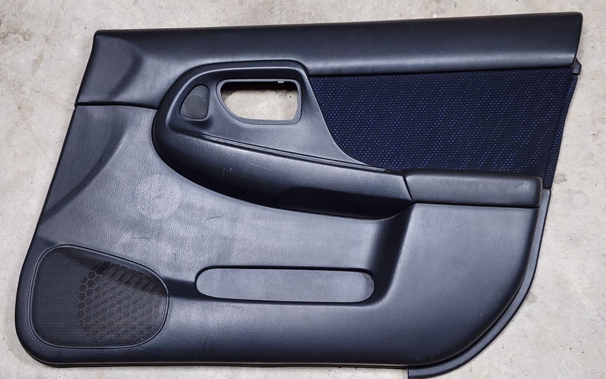 2002-2003 Subaru Impreza WRX Passenger Right Front Door Card Panel
