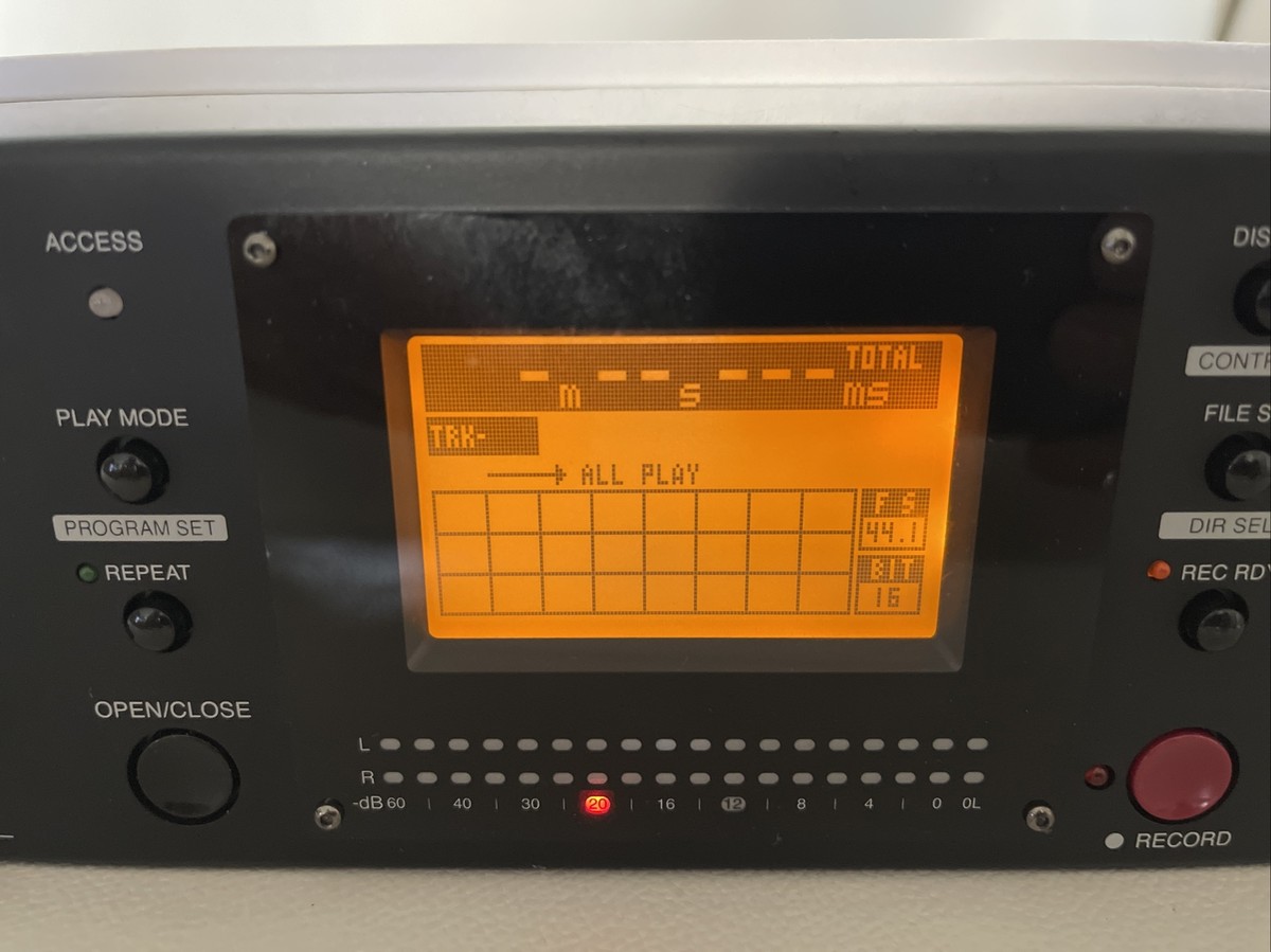 FOSTEX CR-500 MASTER Professional CD-Player / CD-RECORDER + BDA