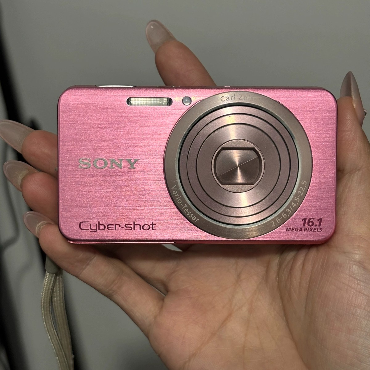 Sony Cyber-Shot DSC-W630 16.1MP 5x Digital Camera English Language