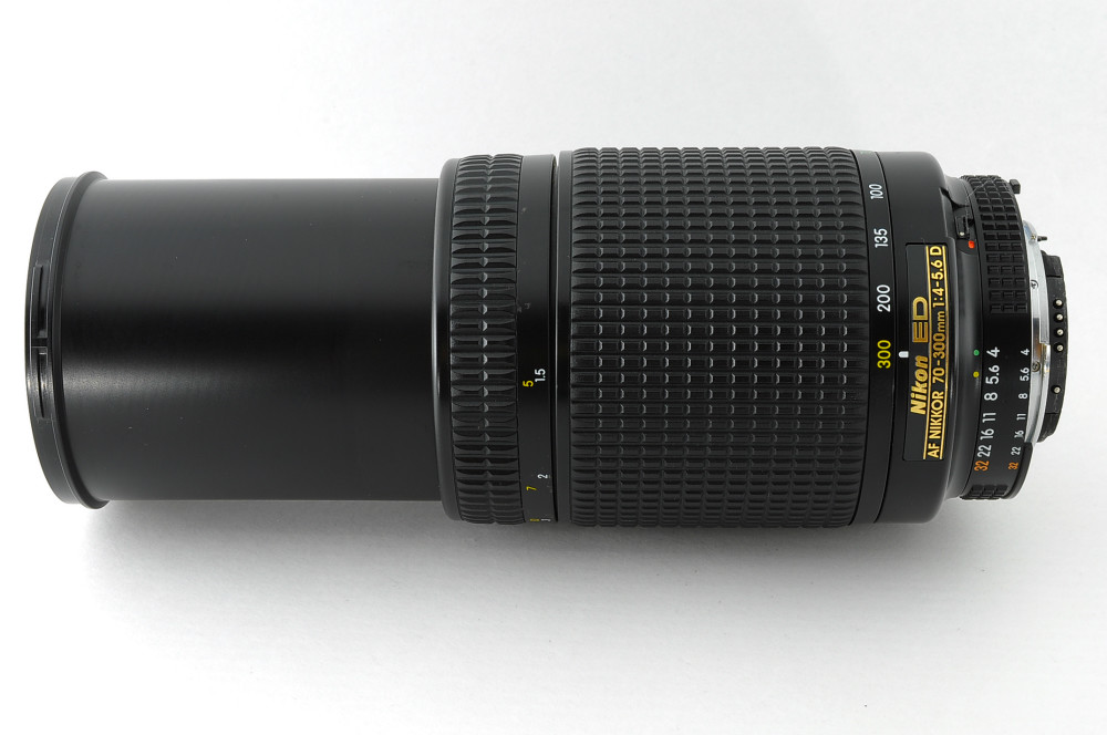 Mint] Nikon AF NIKKOR 70-300mm F/4-5.6 1:4-5.6 D ED + Hood from