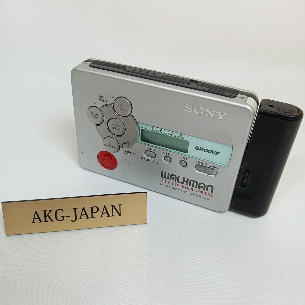 SONY Walkman WM-GX677 Cassette Recorder AM/FM Radio Power on