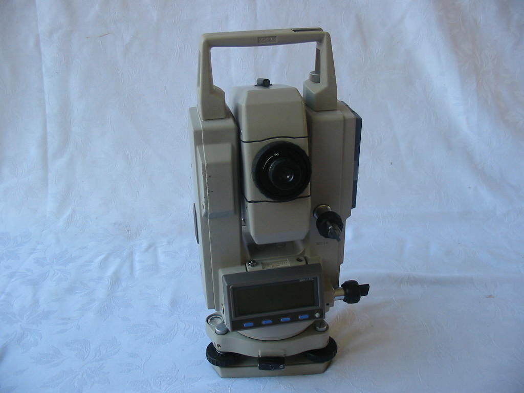 SOKKIA SET4E TOTAL STATION FOR SURVEYING, CONSTRUCTION WITH FREE