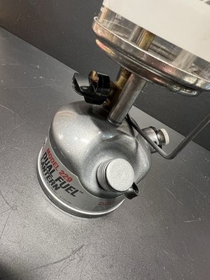 Coleman Peak 1 229 Dual Fuel Camping Backpacking Lantern | eBay