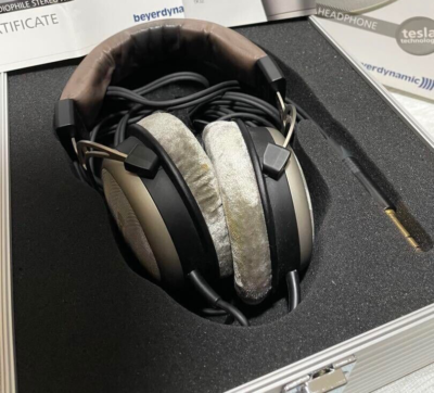 beyerdynamic T1 1st Generation Over the Ear Headphones - Silver