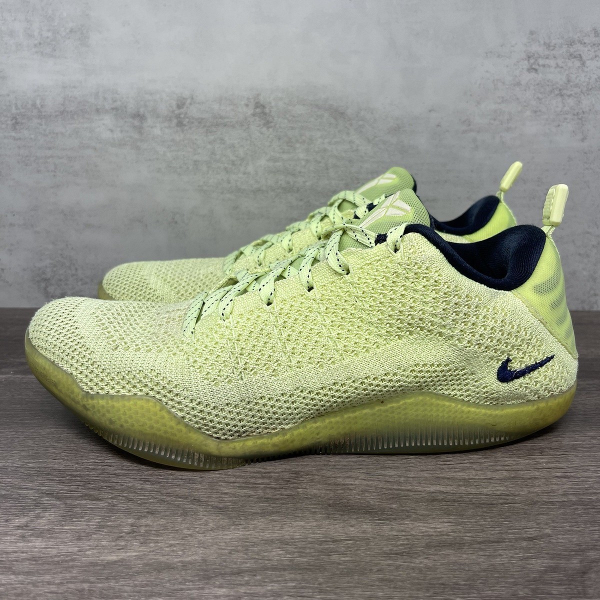 Nike Kobe 11 Elite Shoes Mens 8 Ghost Of Christmas Grinch Green