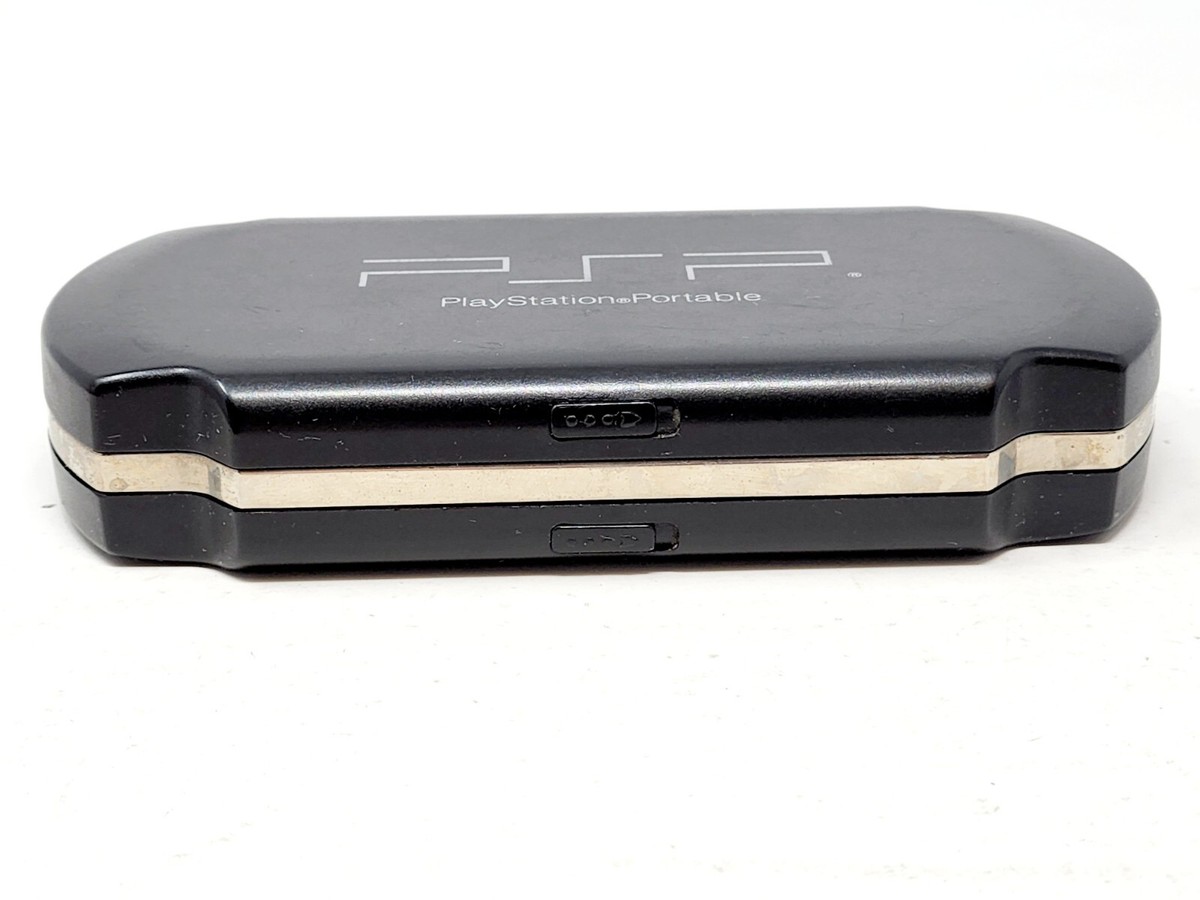 Portable PSP Hard Plastic Black Travel Carrying Case with 8 UMDs