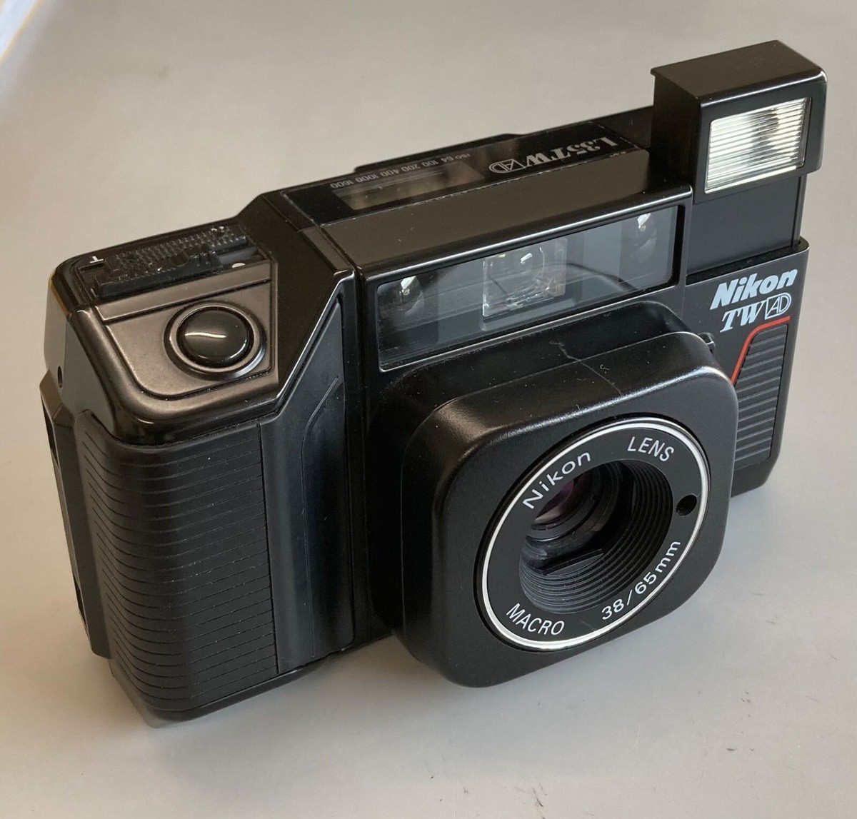 Nikon L35 AF Pikaichi 35mm Point & Shoot Film Camera good 1985