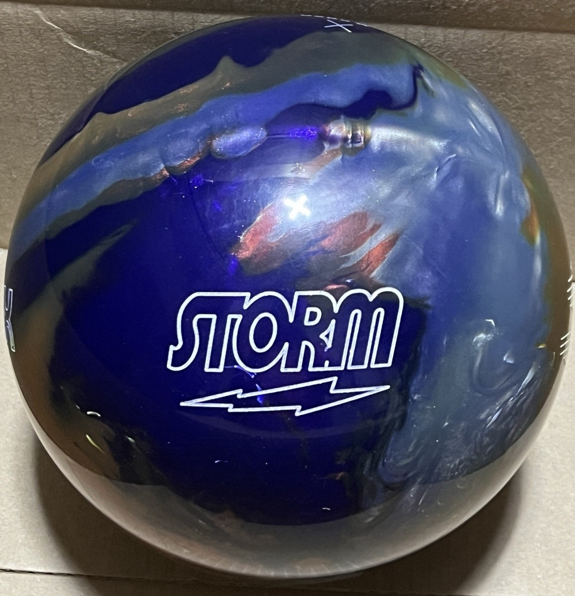 STORM EQUINOX ボウリングボール 15P 【公式通販】