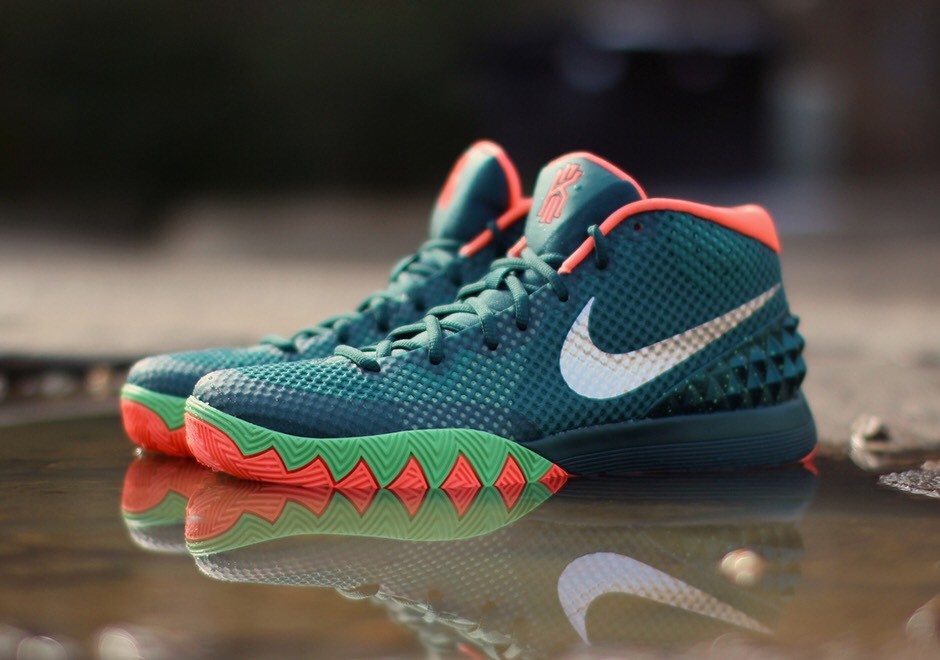Nike Kyrie 1 Venus Flytrap Emerald Green Irving Basketball Shoe