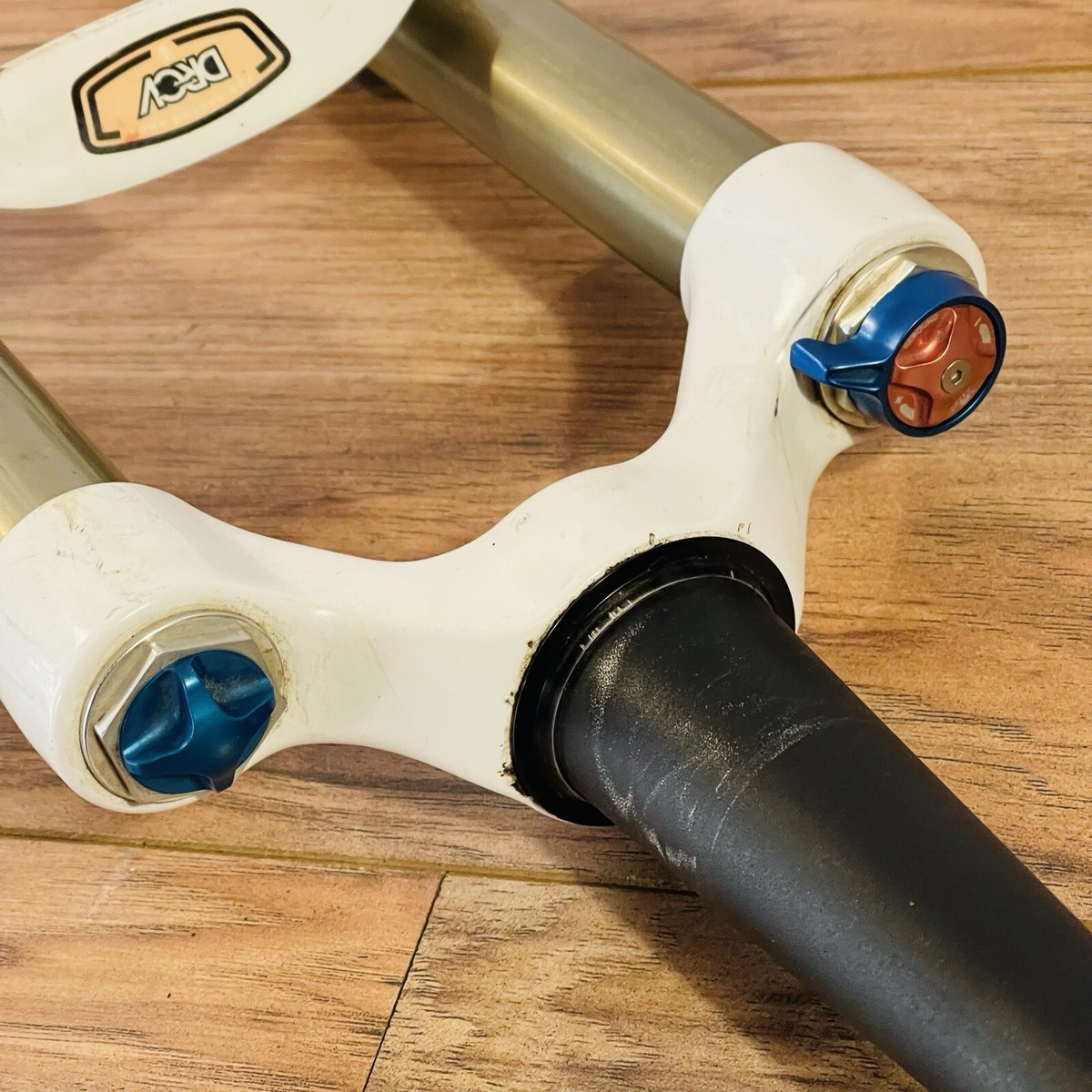 Fox F 32 Series RL 26 Inch Trek DRCV Fork 200mm Steerer Taper QR