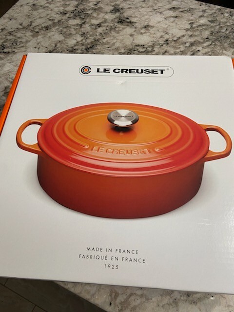 Le Creuset #31, 6.75 qt Enameled Cast Iron Oval Dutch Oven~Cherise