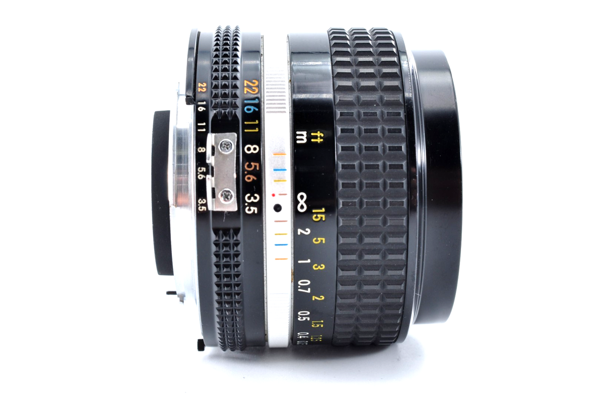 Nikon Ai-s Nikkor 28mm F/3.5 MF Wide Angle Lens From Japan [Mint