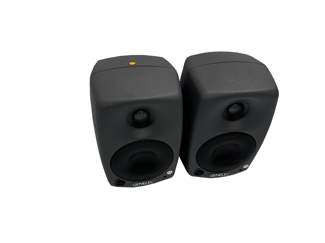 GENELEC 8020b （訳あり 1台に不具合あり） GENELEC 8020b （訳あり 1