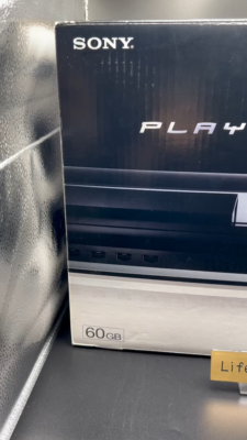 PlayStation 3 PS3 60GB CECHA00 Console Authentic Complete in Box