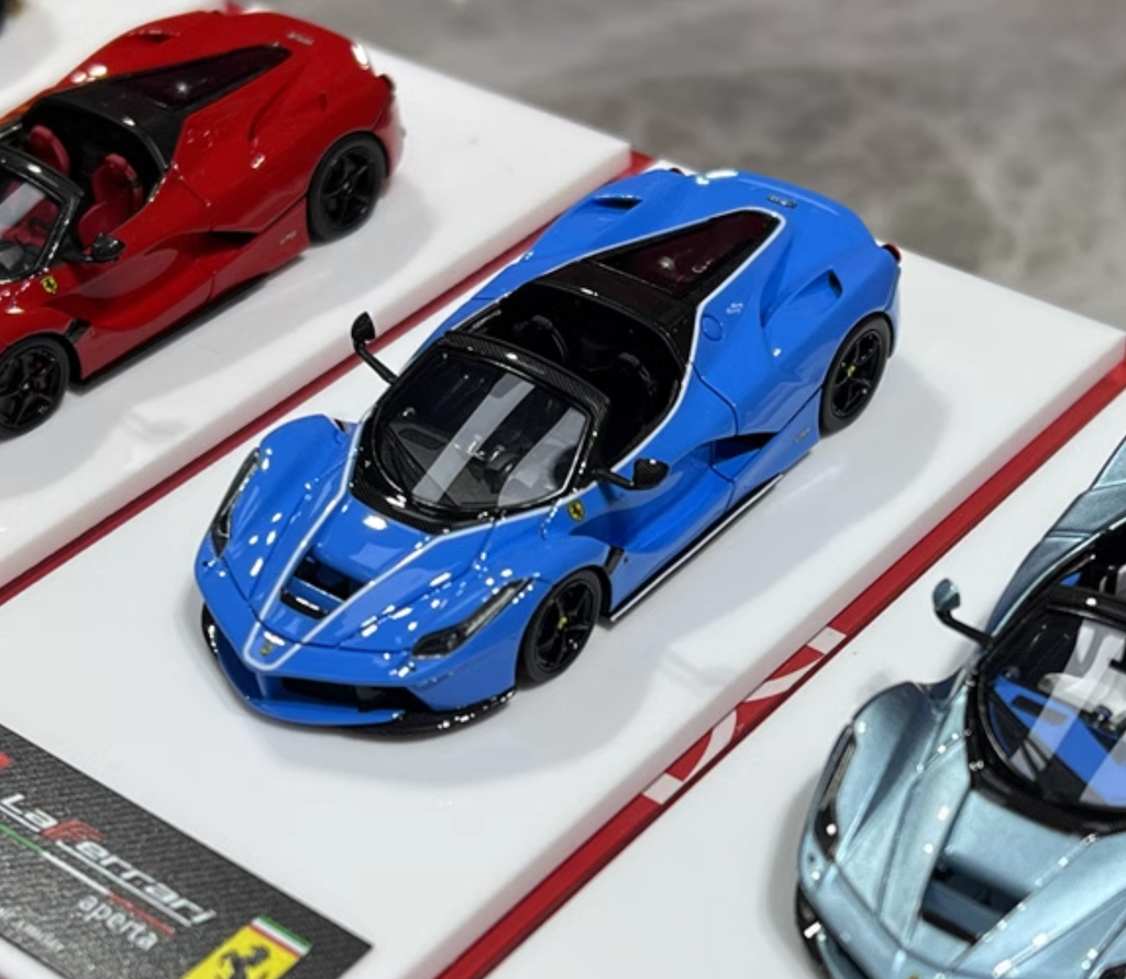 趣味・スポーツ・実用 LaFerrari: Dynamic Art LaFerrari: Dynamic Art