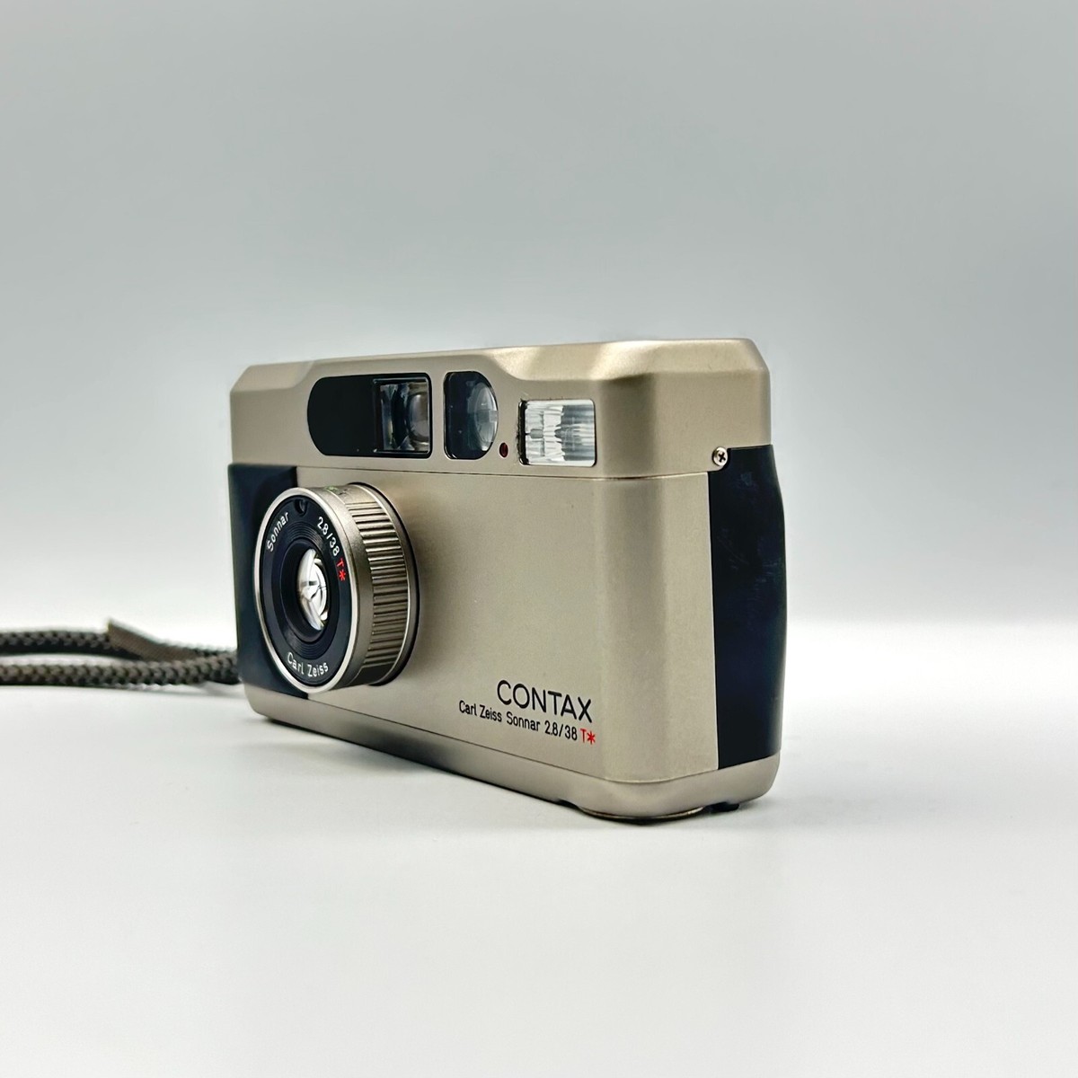 CONTAX T2 DATA BACK Titan Silver 35mm Point & Shoot Film Camera