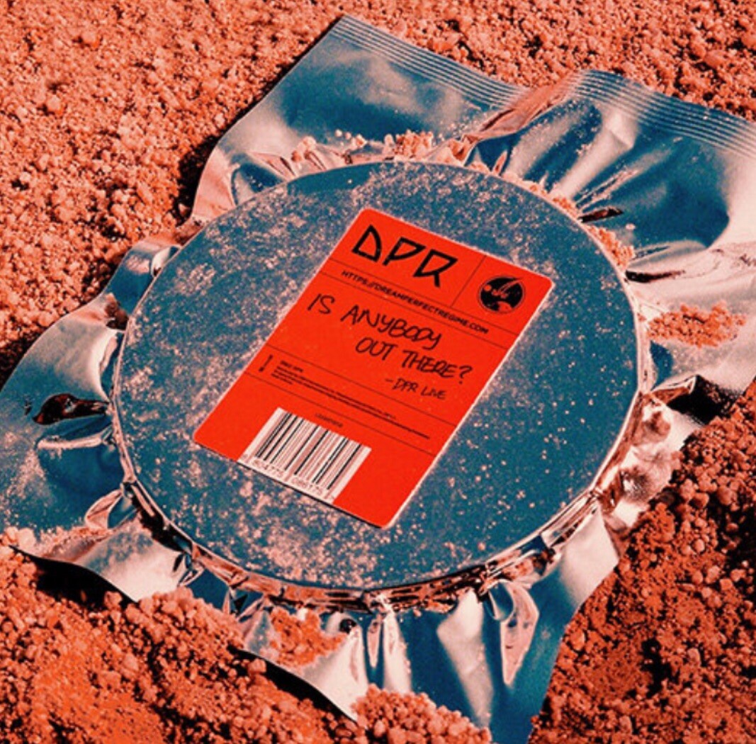 DPR LIVE 1st Regular Album [IAOT : IS ANYBODY OUT THERE?] (Sealed