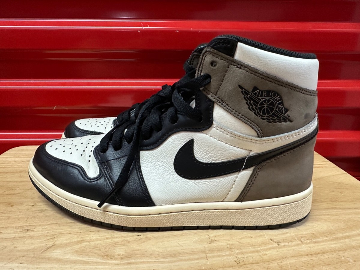 Nike Air Jordan 1 Retro OG High Dark Mocha 555088-105 Used Men's