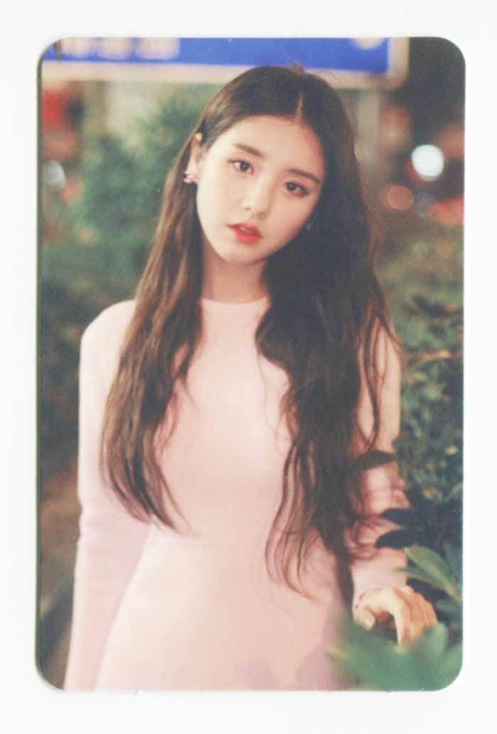 Monthly Girl LOONA 1/3 - LOVE & LIVE 1st Mini Album OFFICIAL