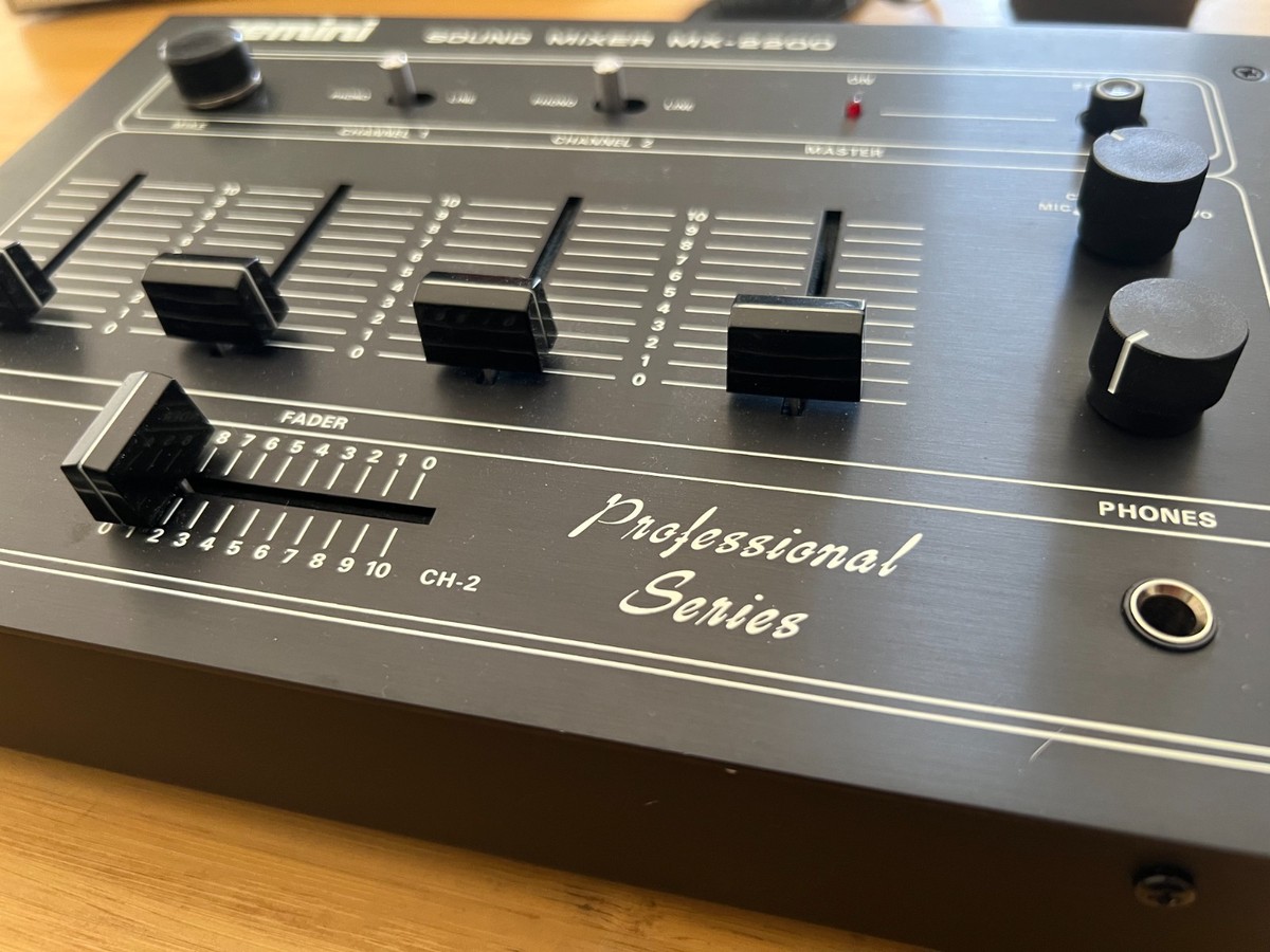 GEMINI MX-2200 RARE CLASSIC DJ MIXER - BLACK VERSION - MINT ! | eBay