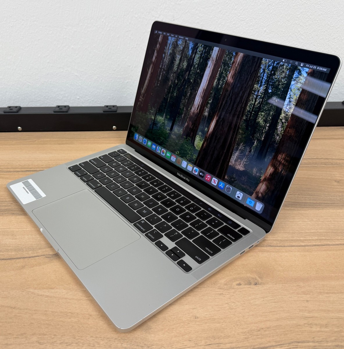 Apple Macbook Pro 2020 13 Inch Intel Quad Core i7 2.3GHz 500GB SSD