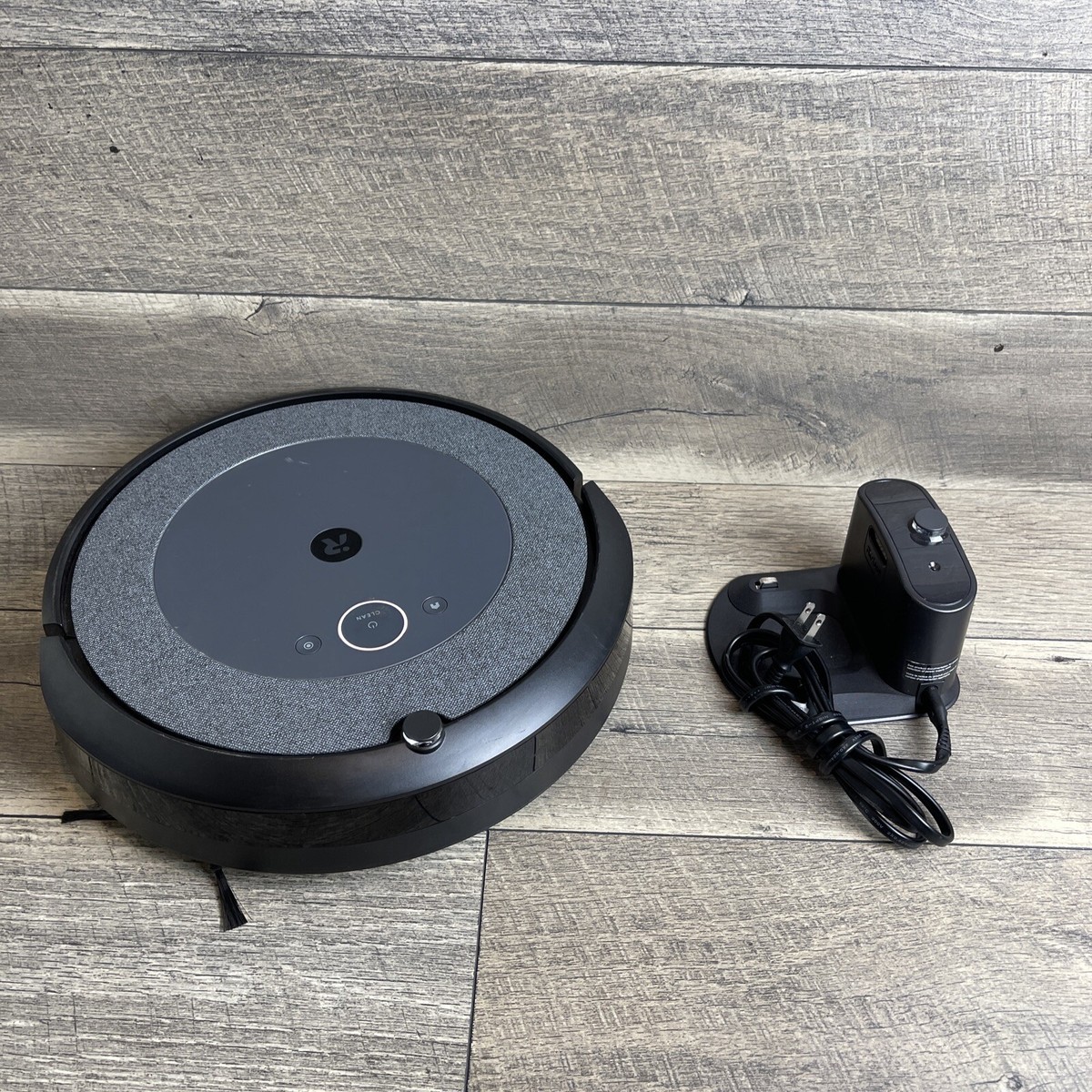 iRobot Roomba i3 Wi-Fi Connected Robot Vacuum With Charger | eBay